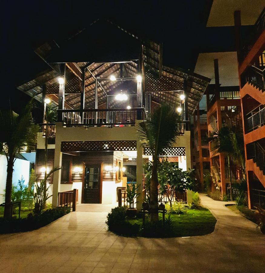 Rainforest Huahin Village Hotel Exteriör bild